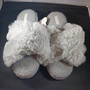 Halluci Women's Cross Band Slippers Plush Slip On Size L Padded Footbed Grey